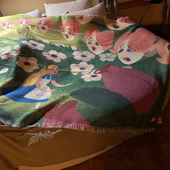 Alice in Wonderland 70th Anniversary Mary Blair throw blanket Disney